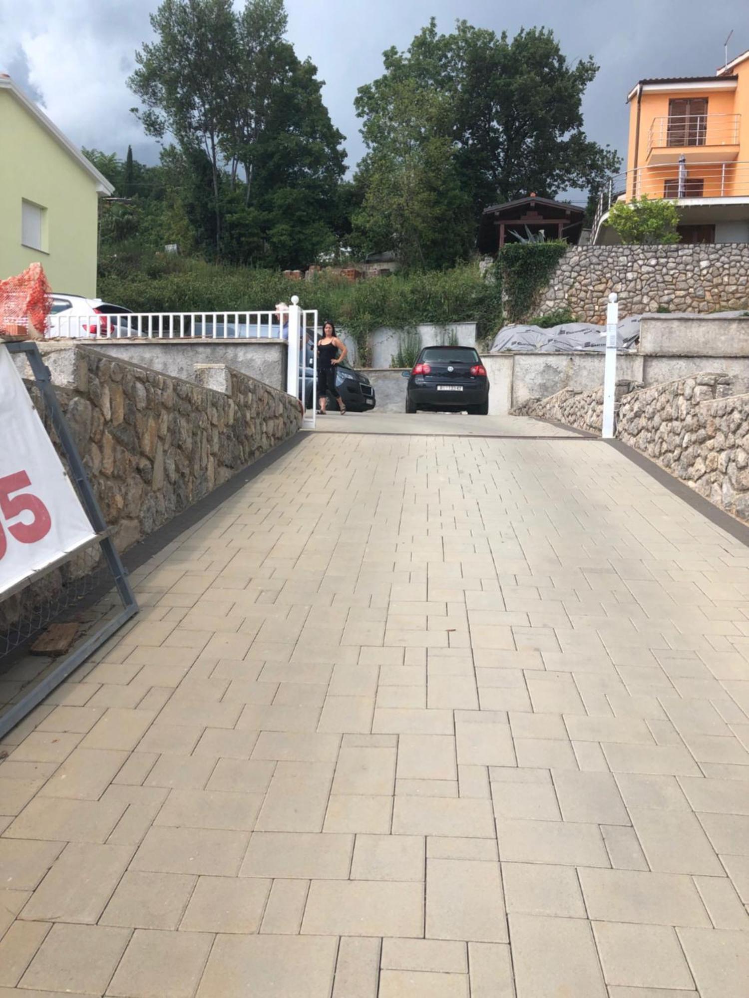 Una Ловран Екстер'єр фото